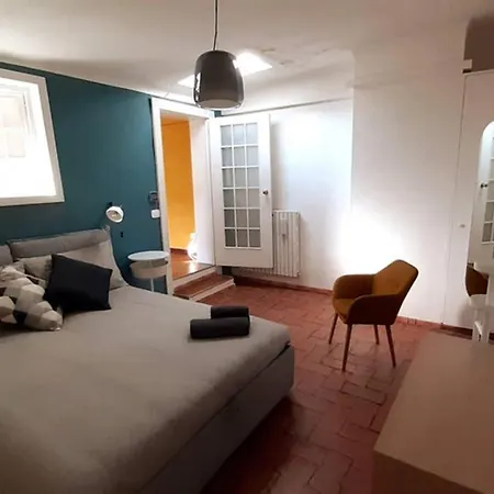 Questa Casa Non è Un * Modena